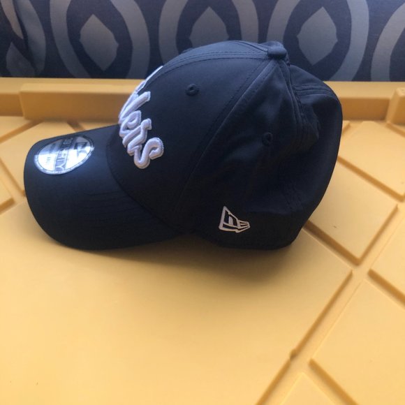 Las Vegas Raiders Hat - Picture 3 of 5